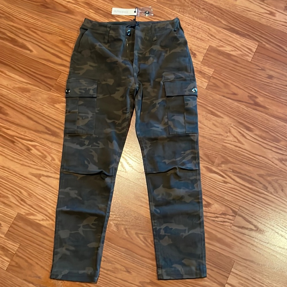 Camo Cargo Capris